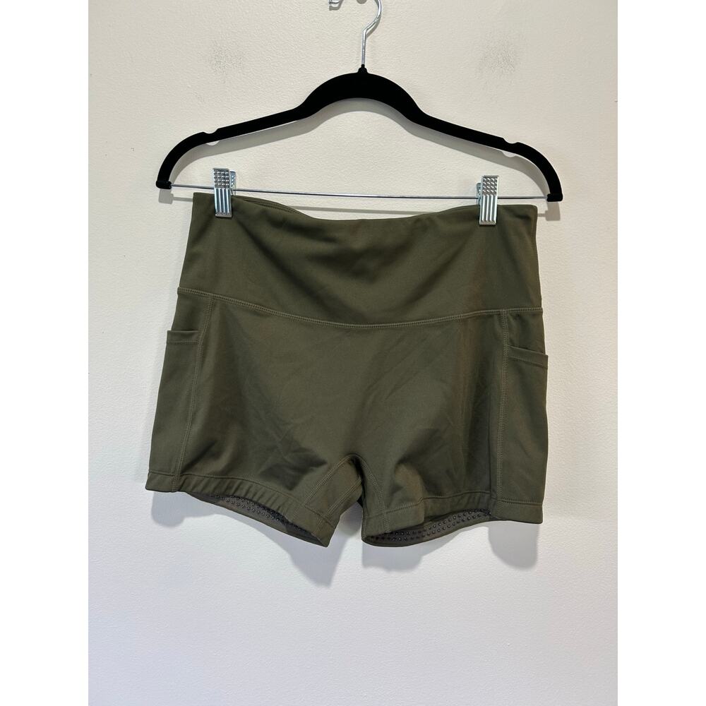 Bassdash Lightbare green bike shorts size L performance UV protection